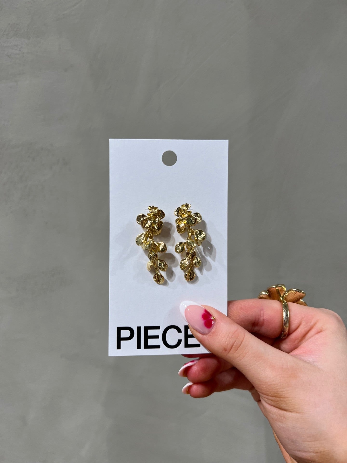 PCJANNA Earrings - Gold Colour